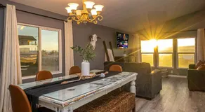 Near Laughlin Casinos, Mountain Views, Sleeps 6 - Image 4