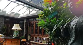 Kelly‘s Courtyard Hotel - Image 3