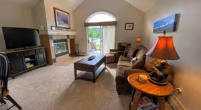 F5 Renovated home on golf course in Bretton Woods AC - Image 2