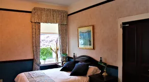 Loch Arklet House - Image 2