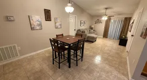 J10 Private Room with Smart TV Near Everything - Image 3