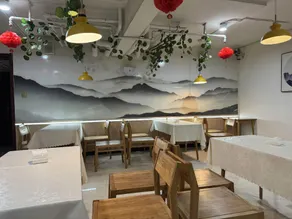Aina Esports Hotel Wanbo Plaza Branch (Baoding Baibai Shopping Plaza Branch) - Image 5