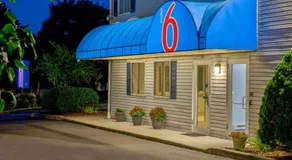 Motel 6 Bethel, CT - Danbury - Image 2
