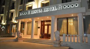 Hestia Hotel - Image 5