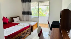 Blue Lotus Garden Hotel - Image 2
