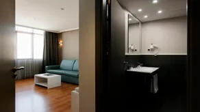 Hotel Pax Guadalajara - Image 1