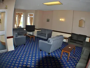 Imperial Hotel - Image 5