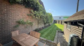 Ye Olde Cottage - Image 3