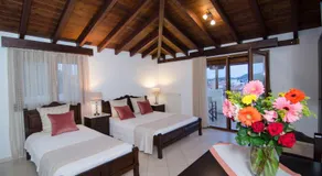 Afrodite Hotel Apartments - Image 2