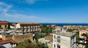 YourHome - Il Pino Rooms & Apartment - Image 4