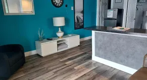 Alexander's Landing - Image 5