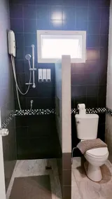 Entire 3  Villas compound  / Karaoke room /Daily Maid /Butler Near City Center - Image 1