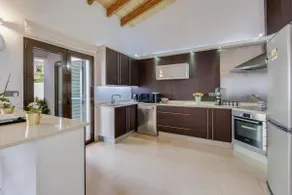 Santa Maria Town House by Llagosta Villas - Image 4