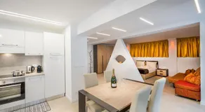 Fior Apartments Lofts - Image 2