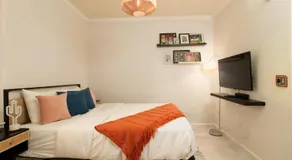 Midnight Modern - Image 5
