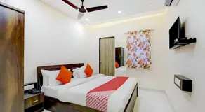 Hotel Blue Leaf - Image 2