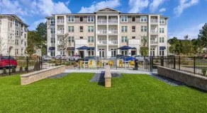 Landing Apartments Mason Creek Circle - Image 4