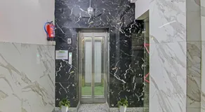 OYO Flagship 70281 Hotel Rishabh Inn - Image 5
