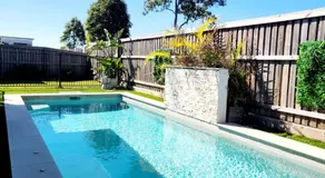 Modern Luxe Retreat Brisbane - Image 3
