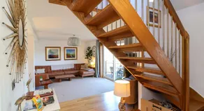 Hillsview - Image 3