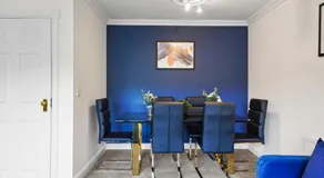 Lovely 4 Bedroom House in Central York - Sleeps 10 - Image 4