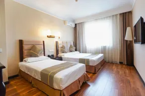 Anshan Camilla Business Hotel - Image 5