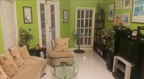 Serdena Homestay Fronting Cuatro Islas - Image 4