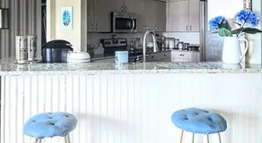 Peaceful Lakeside Retreat - Image 4