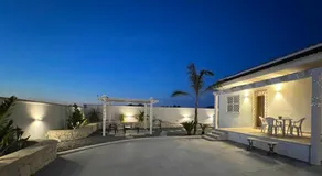 Salento Villa Cice, AC - WiFi - BBQ - attrezzatura da spiaggia - parcheggio privato sorvegliato, Due unità abitative indipendenti e giardino a due passi dal mare - Torre Ovo - Image 3