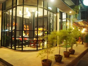 De Poem Loft Boutique Residence - Image 4