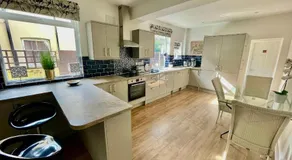 Golden Triangle Townhouse - Image 2