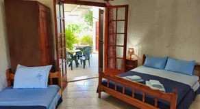 Akrata Golden Beach House - Image 2