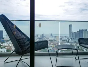 Luxurious Suite Seaview Top Pool - Image 4
