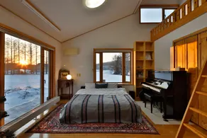 Huntsman Woods' Lodge - Image 2