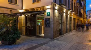 Winederful Hostel & Café - Image 3