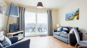 Coxswain's Cabin - Moments from Hamworthy Beach and Park - Image 2