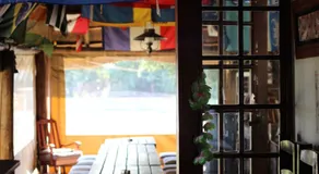 1322 Backpackers International - Image 3