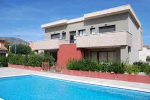 Villas Varias En Miami Con Piscina Privada - Image 1