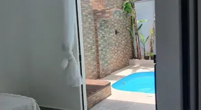 Casa central com piscina! - Image 2