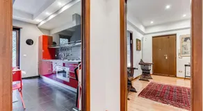Exclusive Apartment in Eur Lake - Image 4