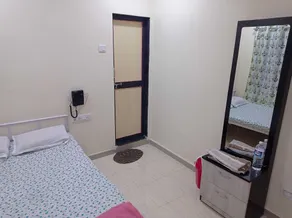 SPOT ON Hotel Nakshatra - Image 4