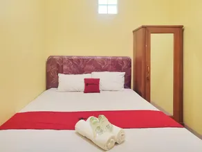 RedDoorz Near Exit Toll Banyumanik Semarang - Image 1