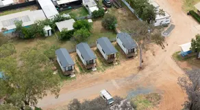 Parkes Cabins - Image 3