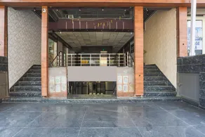 Super Townhouse Oak Hisar - Image 5
