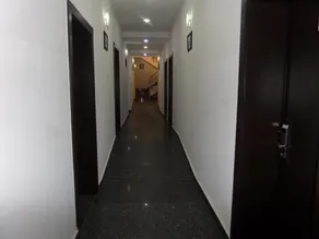 Ojays Guest House - Image 5