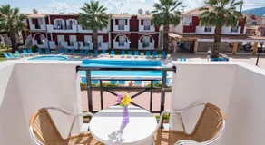 Yakinthos Hotel - Image 4