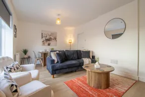 Betty's House - 3 bedroom in Coatbridge - Image 2