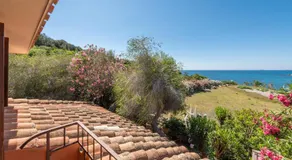 Accu is Prezzus D fronte mare - Image 4