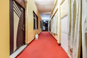 OYO Flagship 71325 Hotel Chirag And Lawn - Image 3