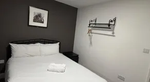 TBH Hotel - Image 4